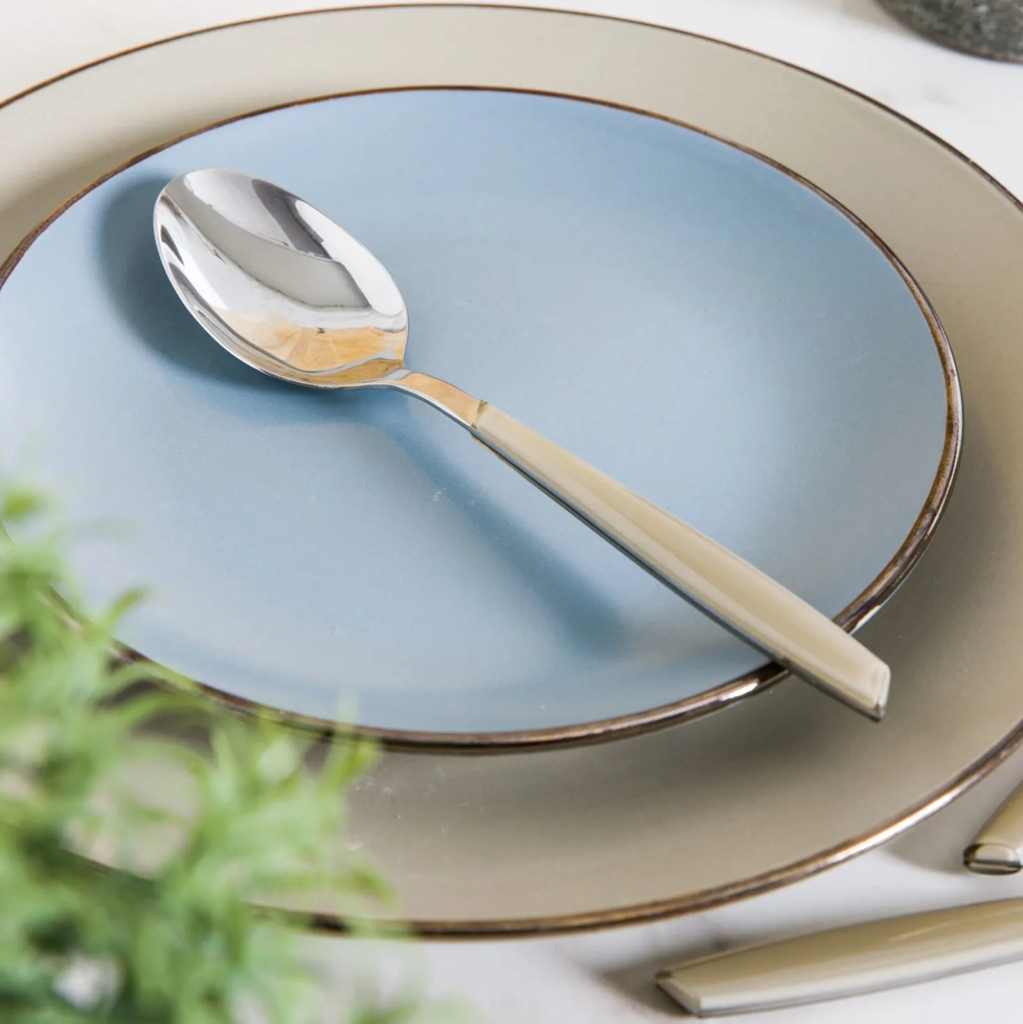 Cucchiaio tavola sfuso grigio in acciaio inox Silhouette