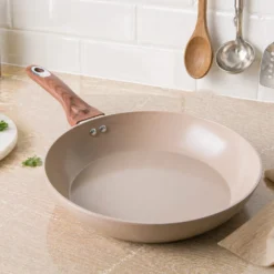 Padella 28 cm in ceramica taupe New Ceramic