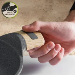 Pentola 22 cm con coperchio Evolution