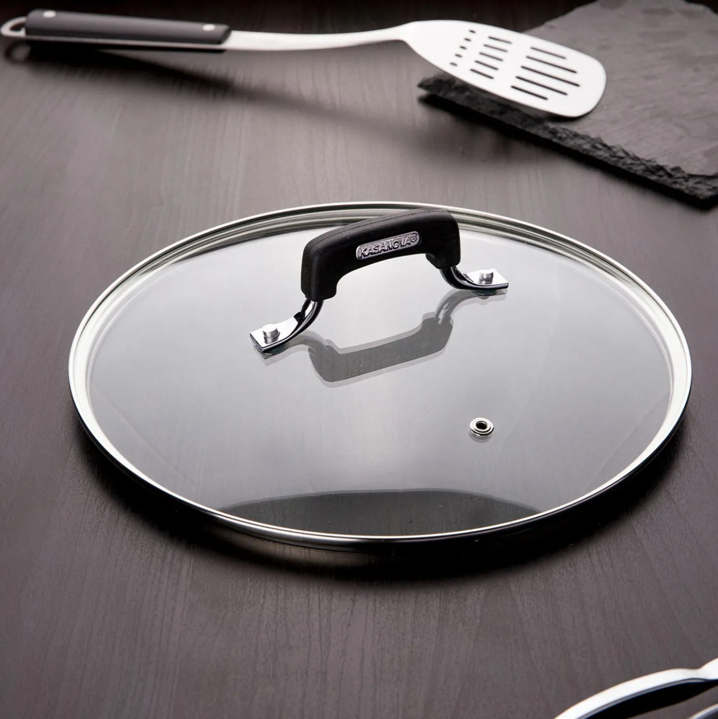 Pentola con coperchio da 22 cm in alluminio