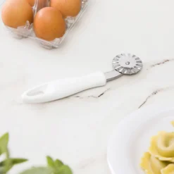 Rotella tagliapasta in metallo, Tescoma